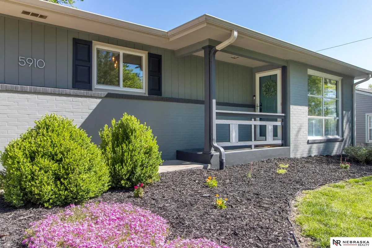 5910 Gillan Road, Lincoln, NE 68505 - #1