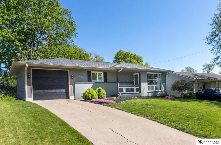 5910 Gillan Road, Lincoln, NE 68505 - #2