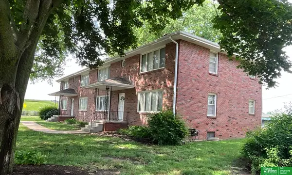 3758 S 82nd Street, Omaha, NE 68124