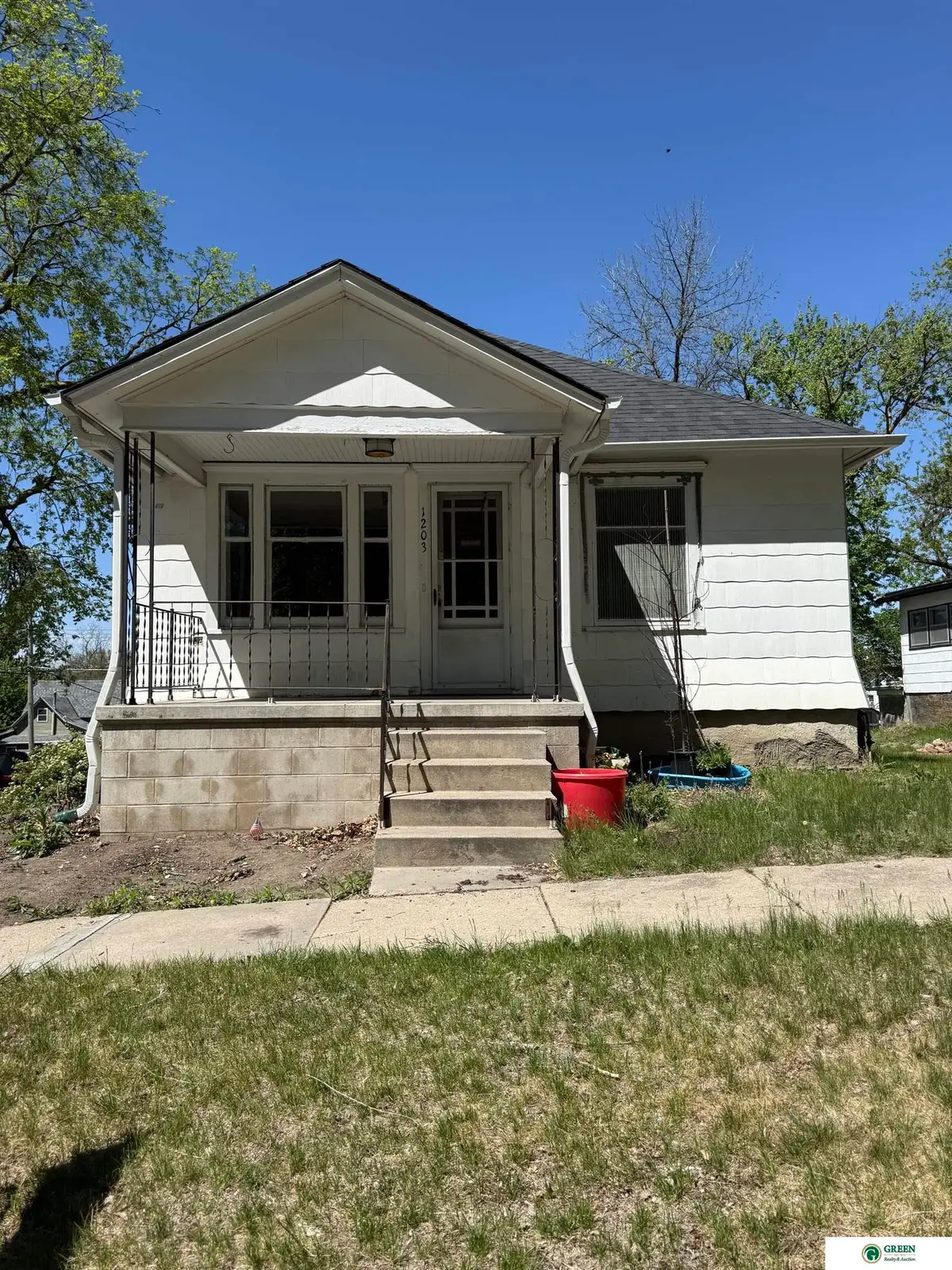 1203 N Iowa Avenue, York, NE 68467 - #1