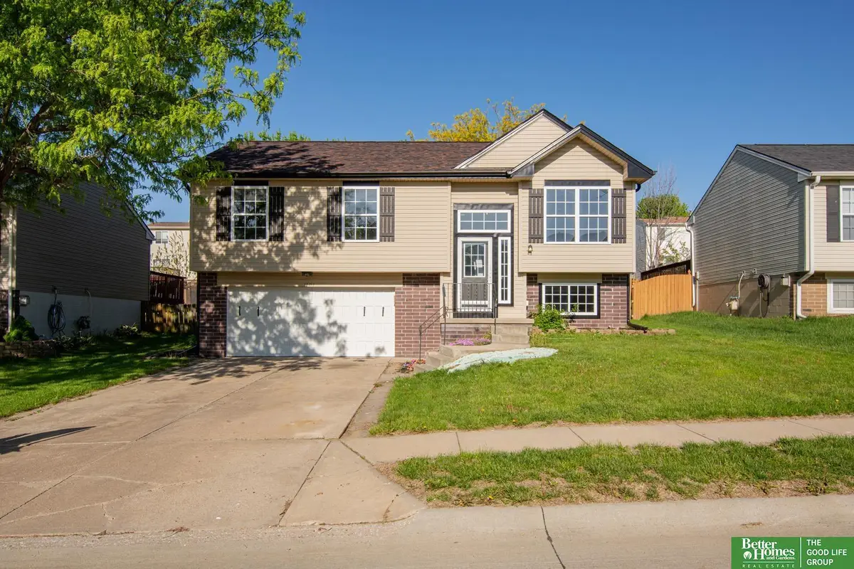 14414 S 28 Street, Bellevue, NE 68123 - #1