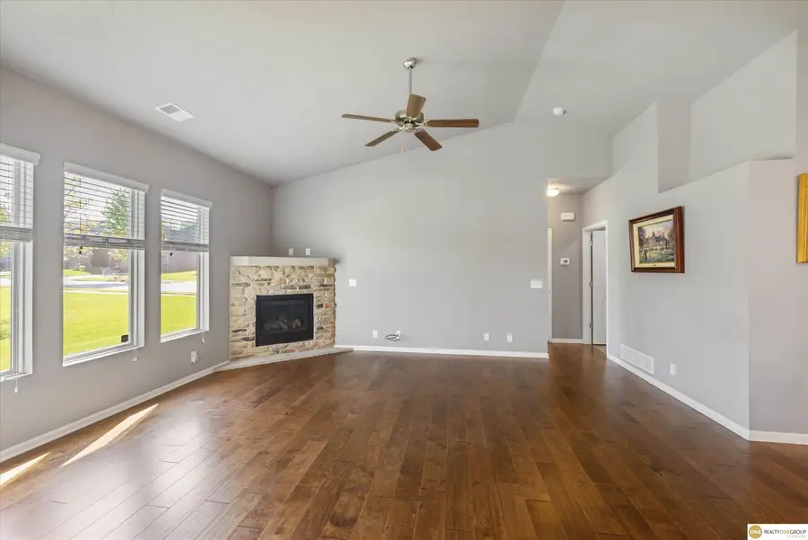 13911 Potter Parkway, Omaha, NE 68142 - #3