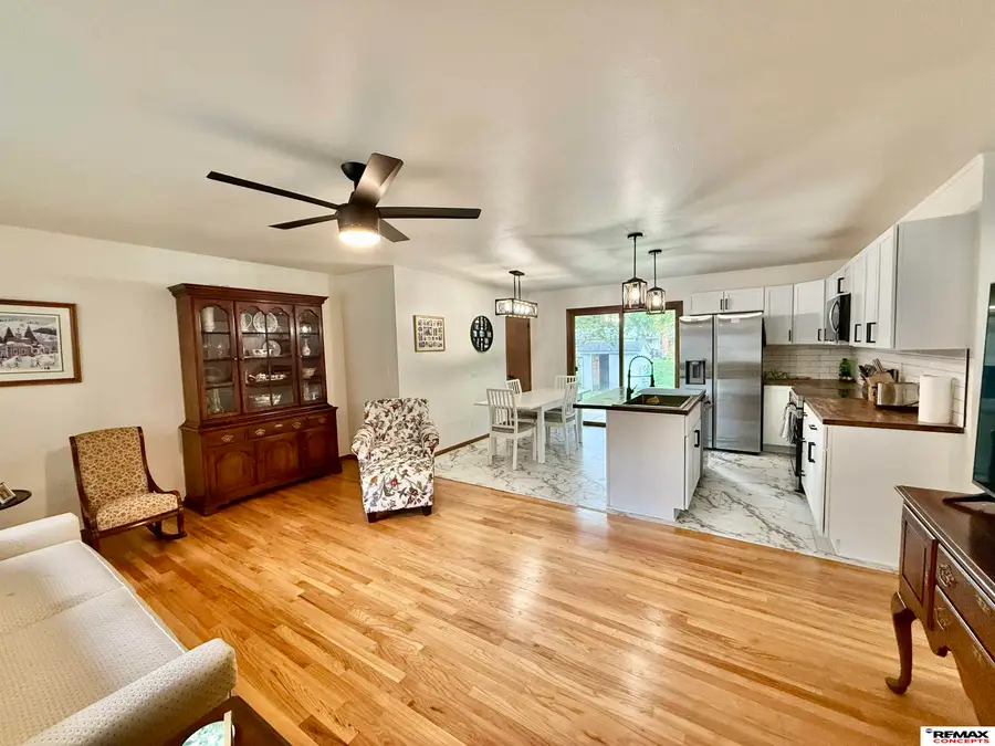 8215 Chestnut Lane, Lincoln, NE 68510 - #3