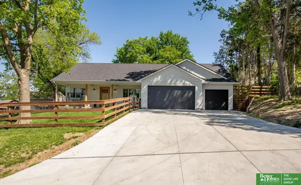 8228 Browne Street, Omaha, NE 68134