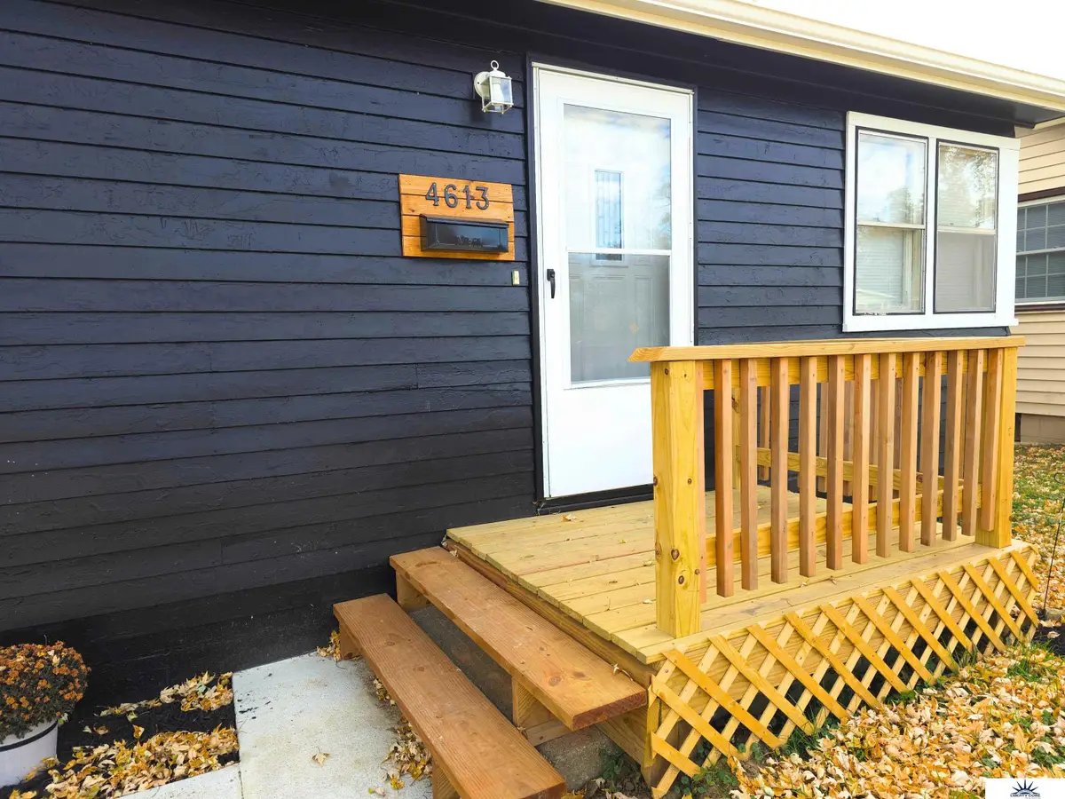 4613 Redick Avenue, Omaha, NE 68152 - #1