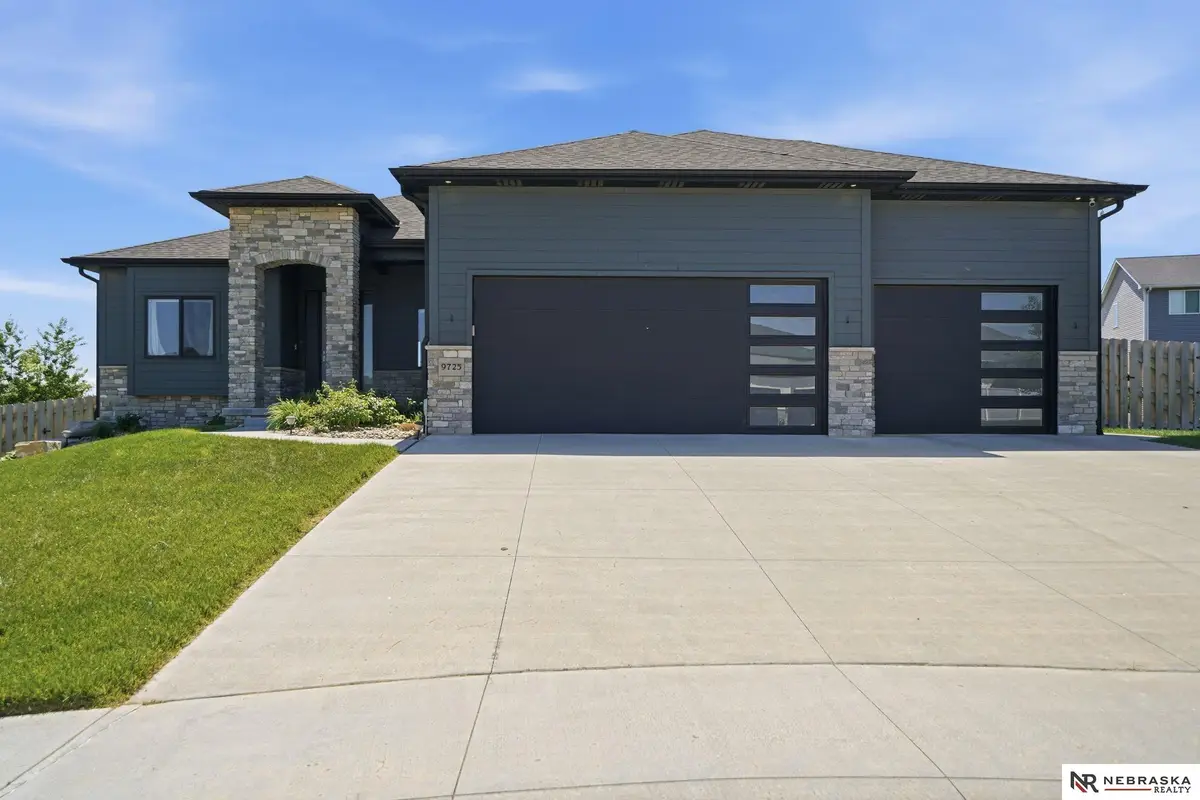 9725 Modena Court, Lincoln, NE 68526 - #1