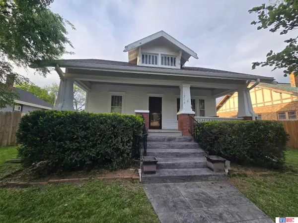 1214 Lincoln Street, Beatrice, NE 68310