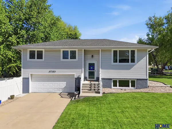 6760 Newton Street, Lincoln, NE 68506