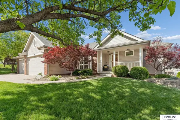 4908 Shoreline Circle, Bellevue, NE 68133