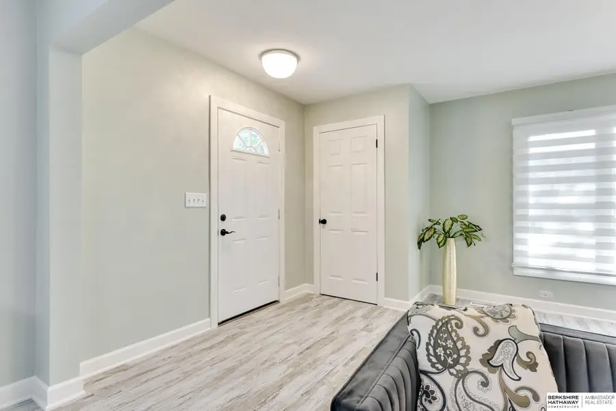 5613 Charles Street, Omaha, NE 68132 - #2
