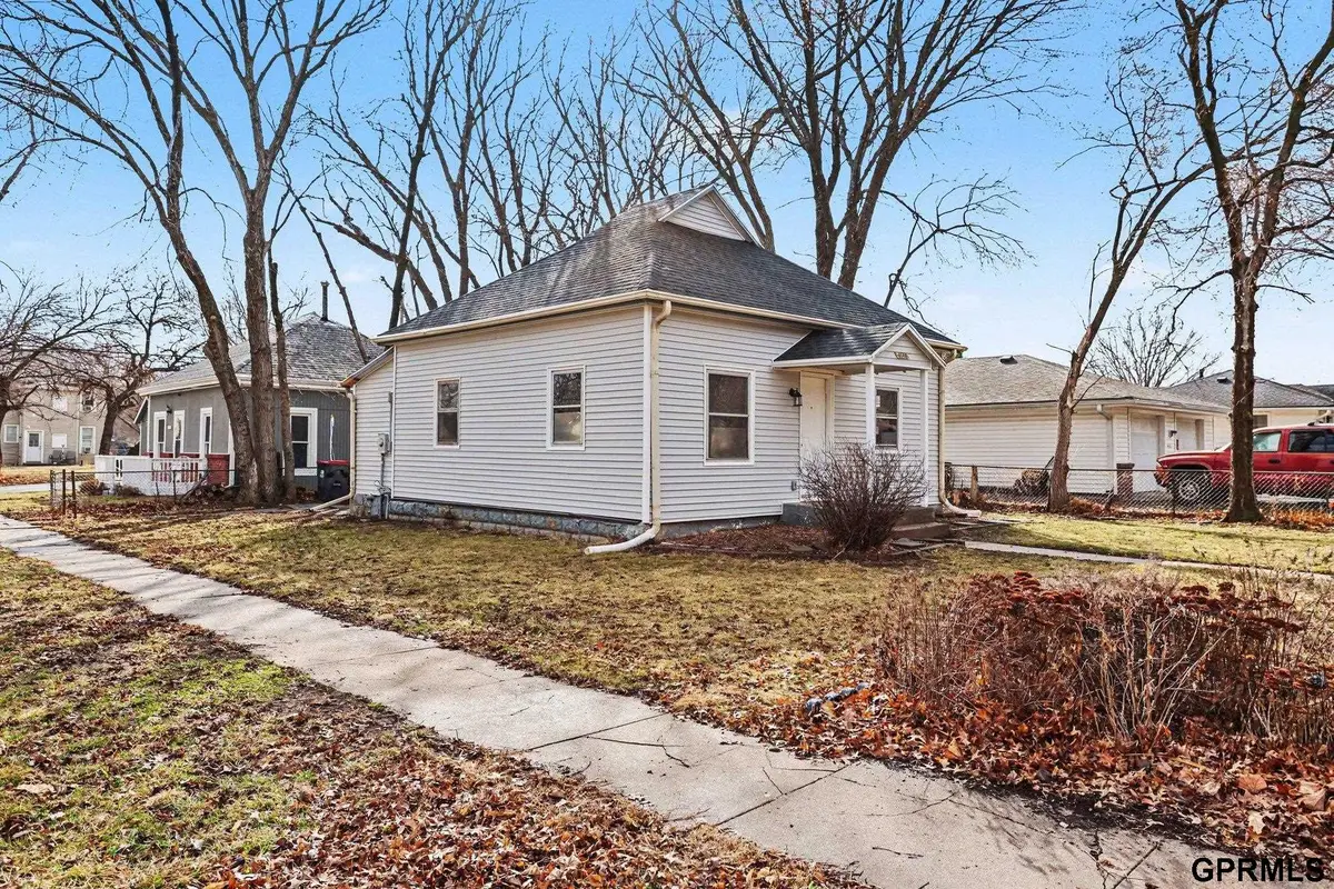4140 N 58 Street, Lincoln, NE 68507 - #1