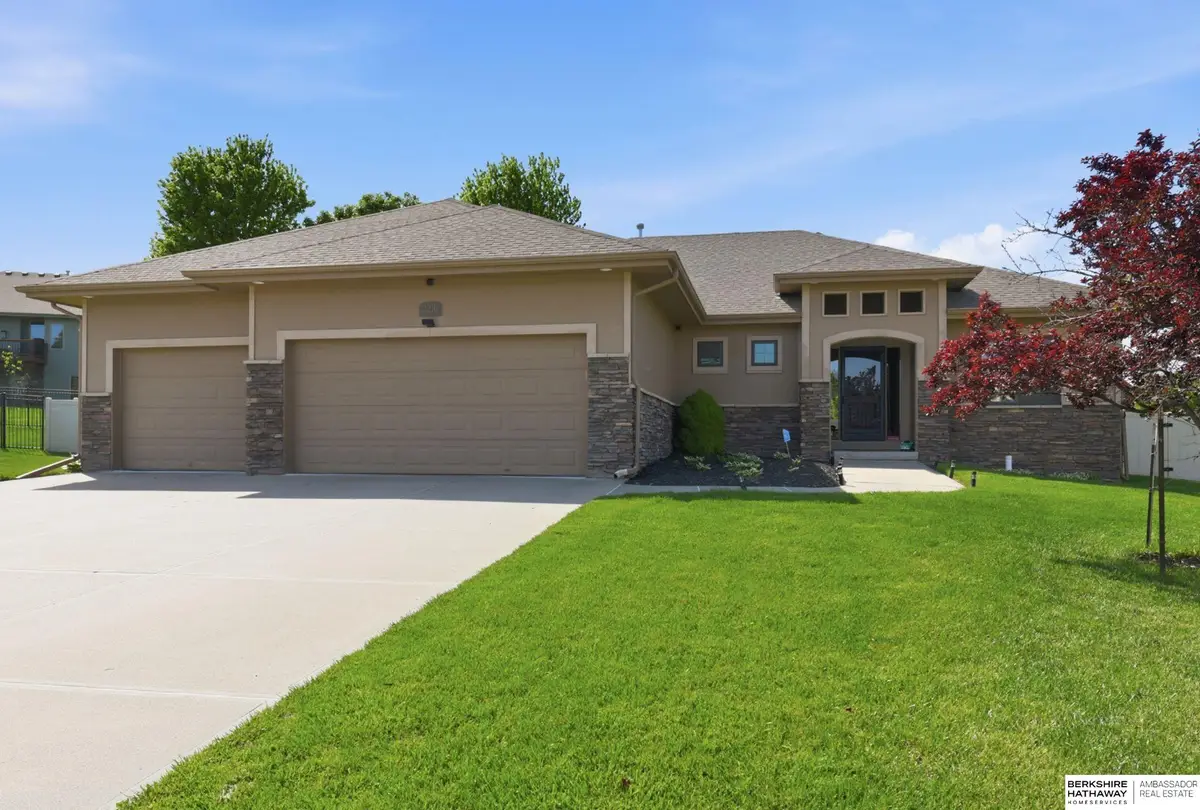 2210 Lola Circle, Bellevue, NE 68147 - #1