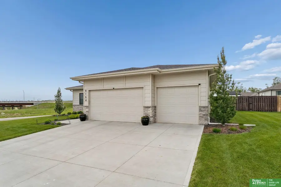 8164 S 184th Terrace, Omaha, NE 68136 - #2