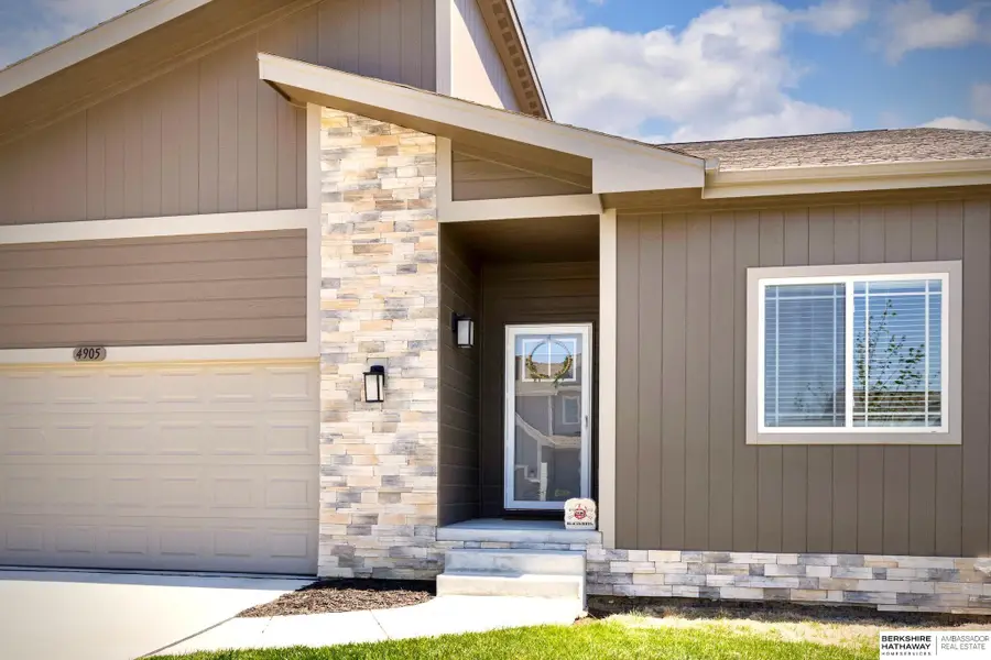 4905 N 180th Avenue, Elkhorn, NE 68022 - #2