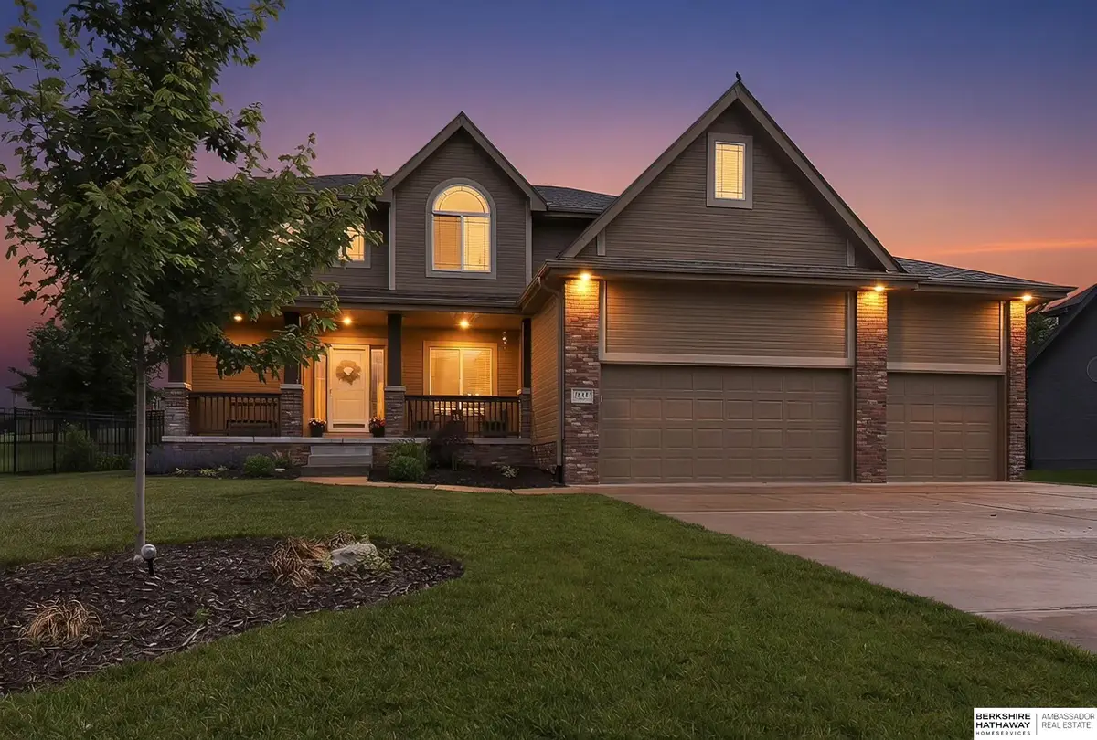 7615 Ponderosa Drive, Papillion, NE 68046 - #1