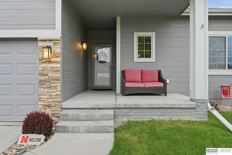 7513 N 90th Street, Omaha, NE 68122 - #3