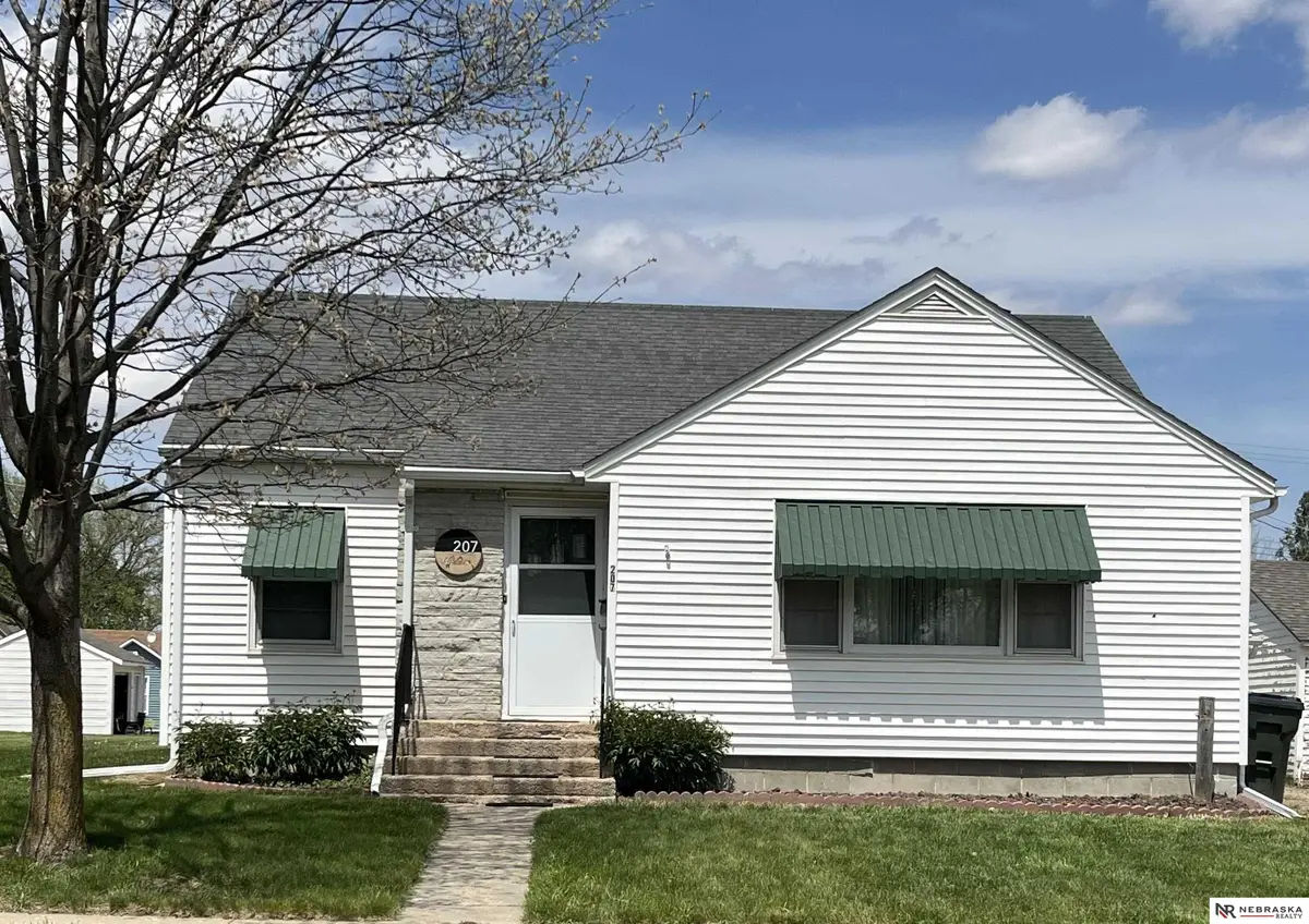 207 W Cedar Street, Coleridge, NE 68727 - #1