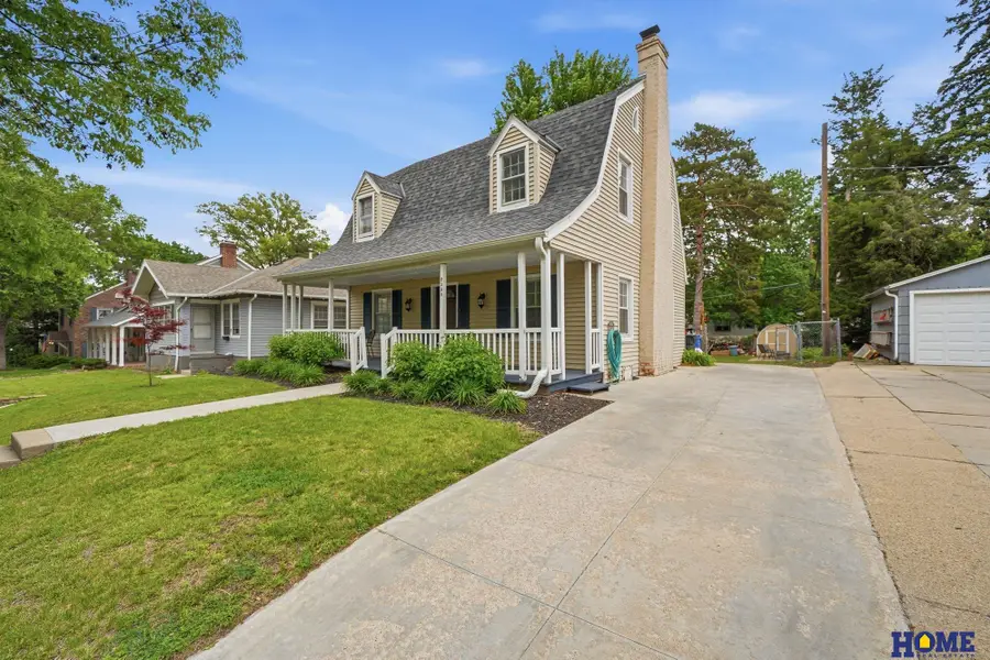 2358 S 27th Street, Lincoln, NE 68502 - #2