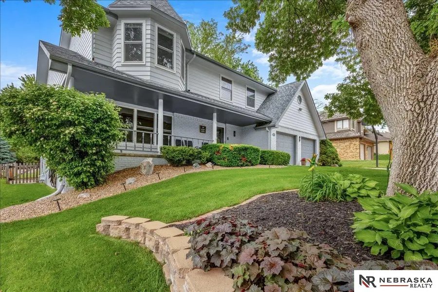 10310 Washington Drive, Omaha, NE 68127 - #2
