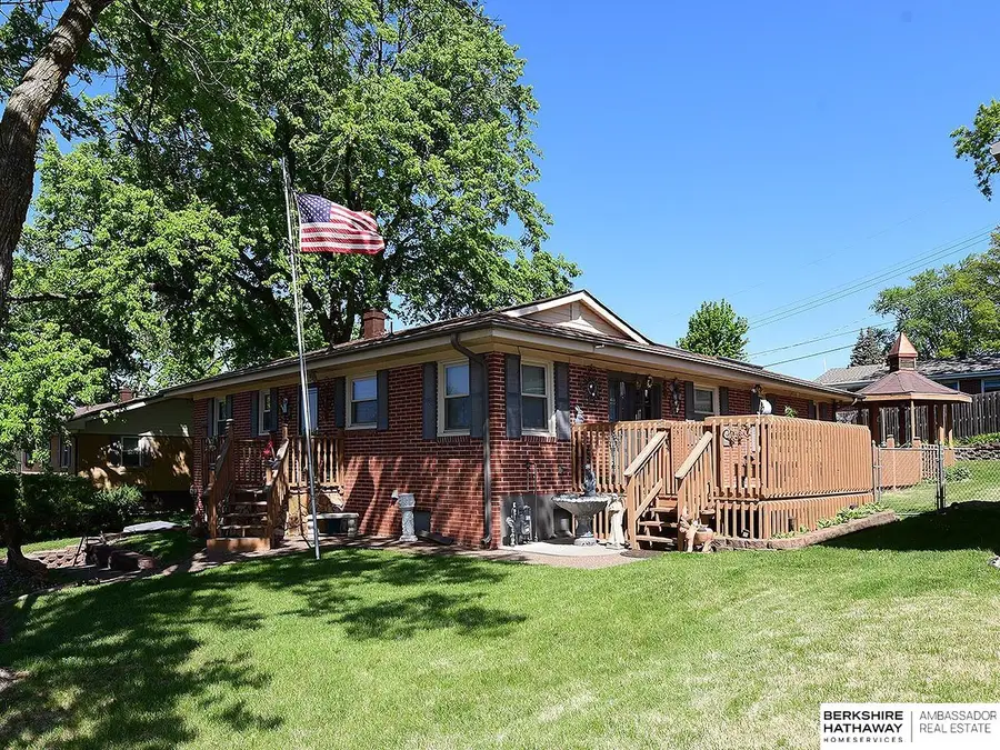 3022 Pleasant Drive, Bellevue, NE 68147 - #3