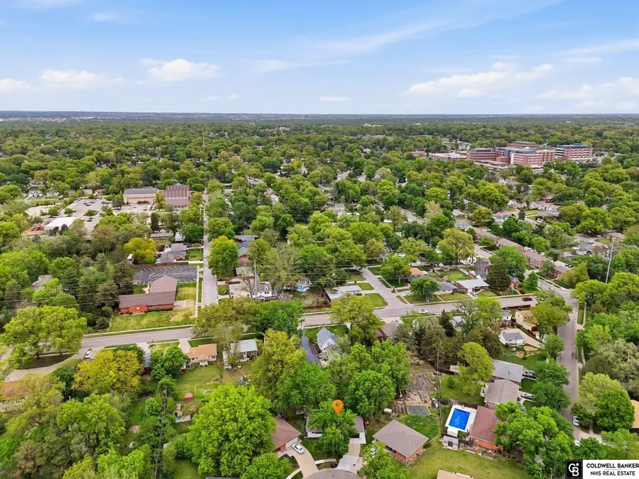 4410 Newton Circle, Lincoln, NE 68506 - #2