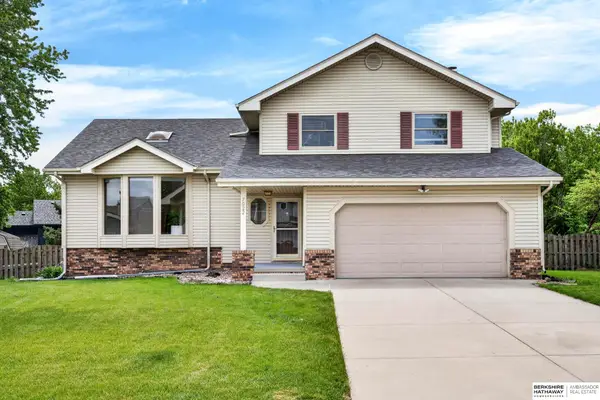 7022 Michelle Avenue, La Vista, NE 68128