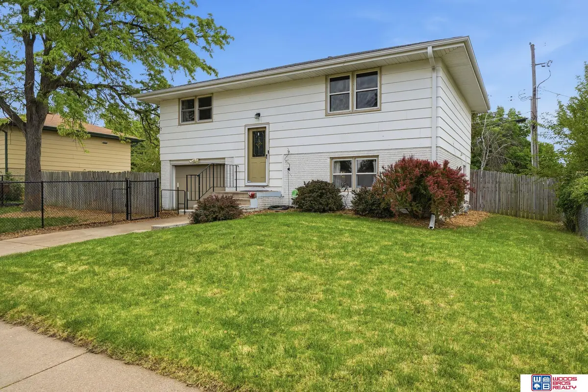 851 W Rose Street, Lincoln, NE 68522 - #1