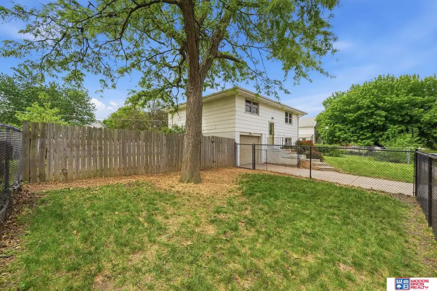 851 W Rose Street, Lincoln, NE 68522 - #3
