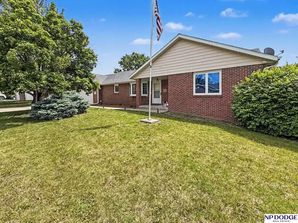 3600 Hartley Circle, Lincoln, NE 68521