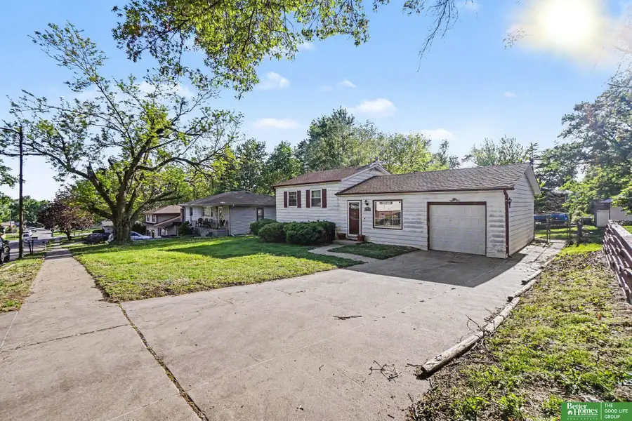 5002 N 54th Street, Omaha, NE 68104 - #2