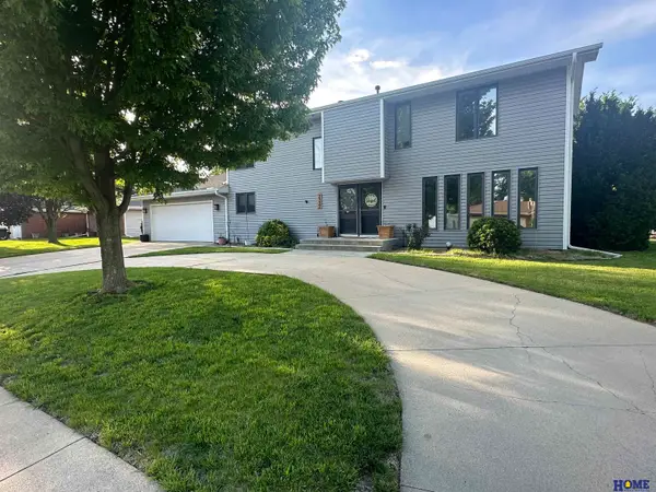 2322 Grant Street, Beatrice, NE 68310