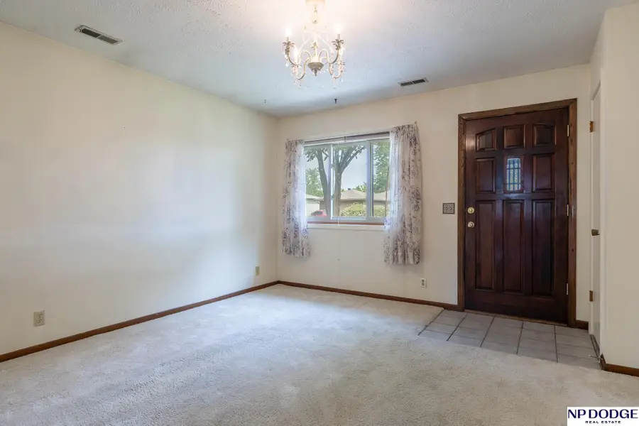 2317 W Washington Street, Lincoln, NE 68522 - #2