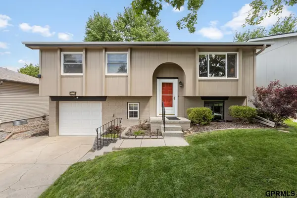 13074 Meredith Avenue, Omaha, NE 68164