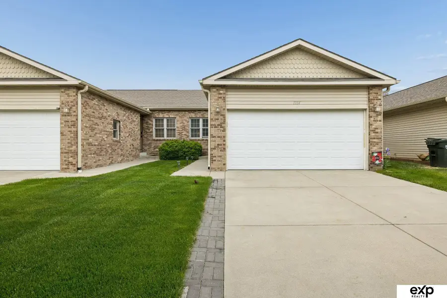 1214 Dublin Road, Lincoln, NE 68521 - #3