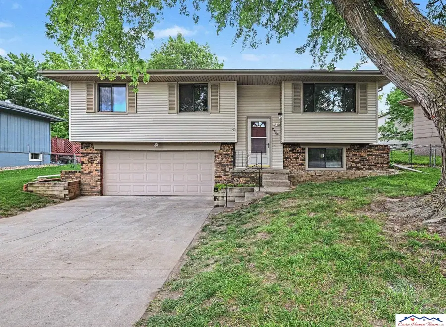 7714 Braun Avenue, La Vista, NE 68128 - #2