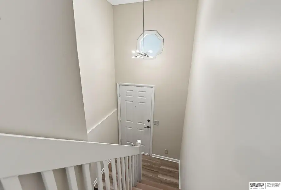 307 E 17th Avenue, Bellevue, NE 68005 - #2