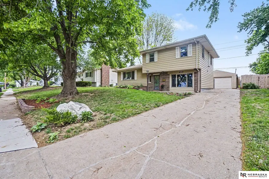 3629 S 75th Street, Omaha, NE 68124 - #2