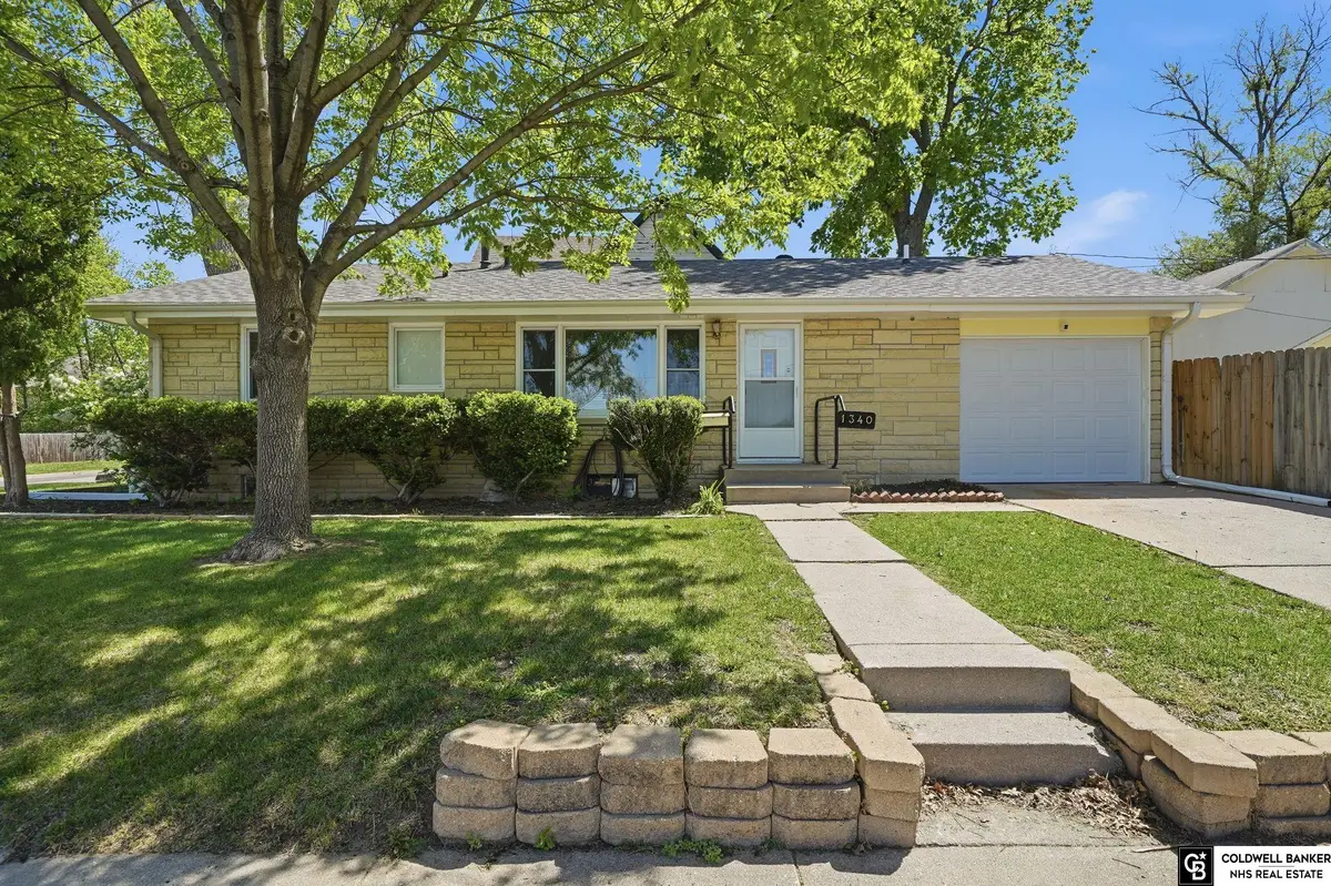 1340 N 67th Street, Lincoln, NE 68505 - #1