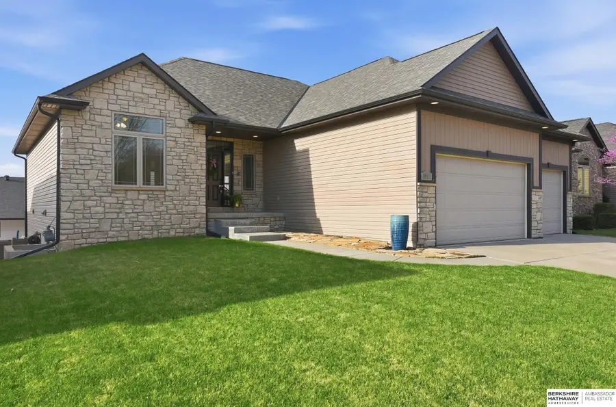 2831 Shadowbrook Drive, Lincoln, NE 68516 - #2