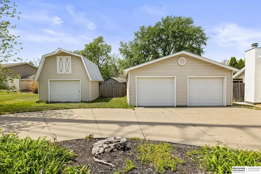 3809 S 56th Street, Lincoln, NE 68506 - #3