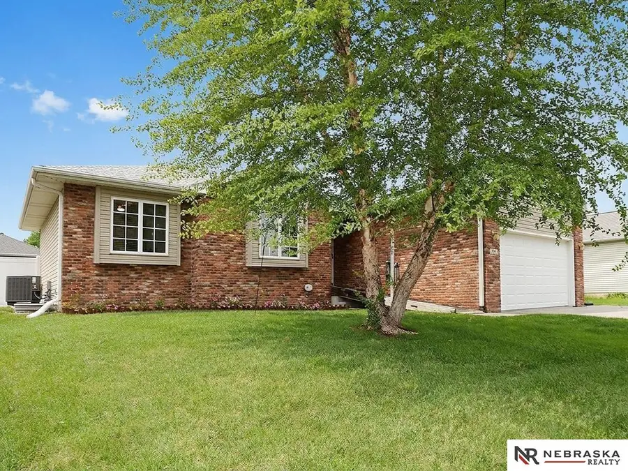 1601 Blackhawk Circle, Lincoln, NE 68521 - #2