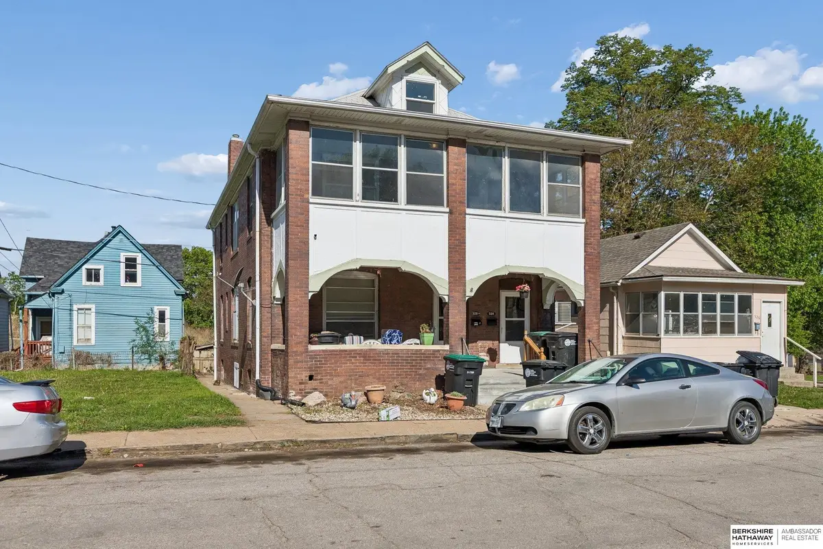 528 S 26th Avenue, Omaha, NE 68105 - #1