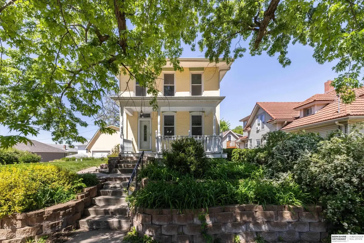 220 S 3rd Street, Council Bluffs, IA 51503 - #1