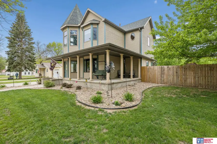 1713 N Iowa Avenue, York, NE 68467 - #3