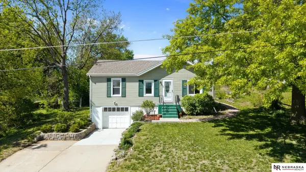 8202 Miami Street, Omaha, NE 68134