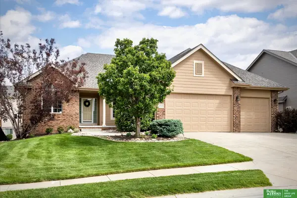 17010 Burdette Street, Omaha, NE 68116