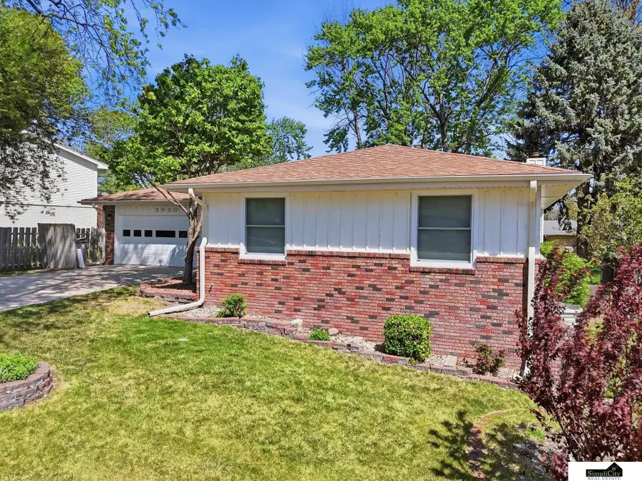 2500 Surrey Court, Lincoln, NE 68512 - #2