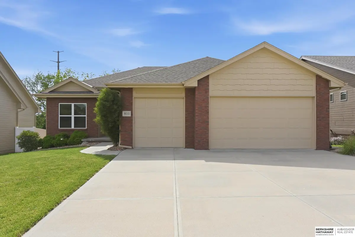 9010 S 21st Street, Bellevue, NE 68147 - #1
