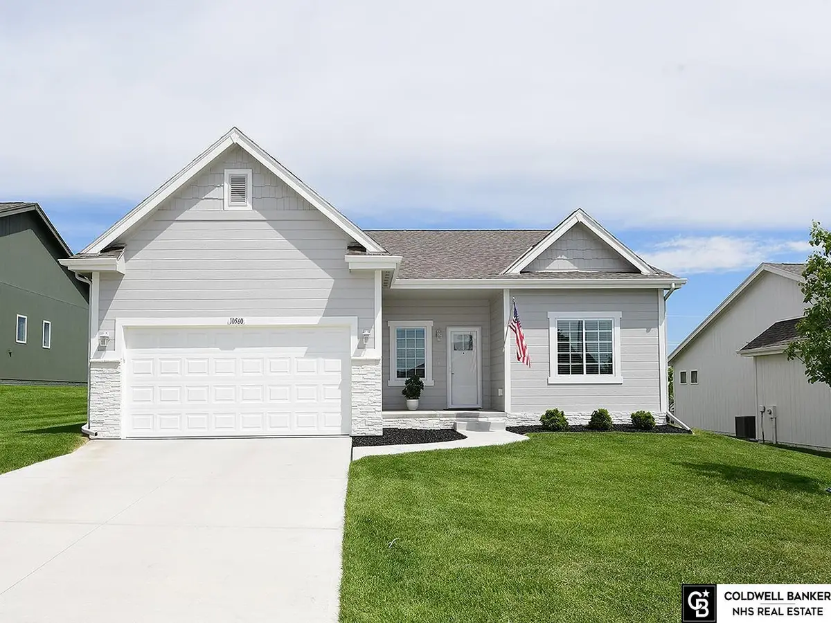 10560 Port Royal Drive, Papillion, NE 68046 - #1