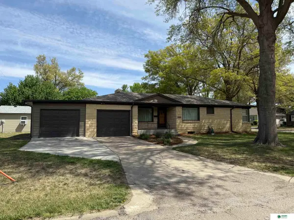821 E 12th Street, York, NE 68467